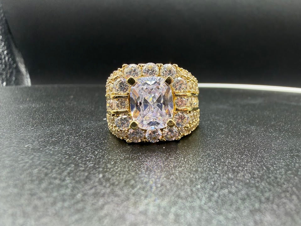 14K CUSION CUT DIAMOND CLUSTER RING